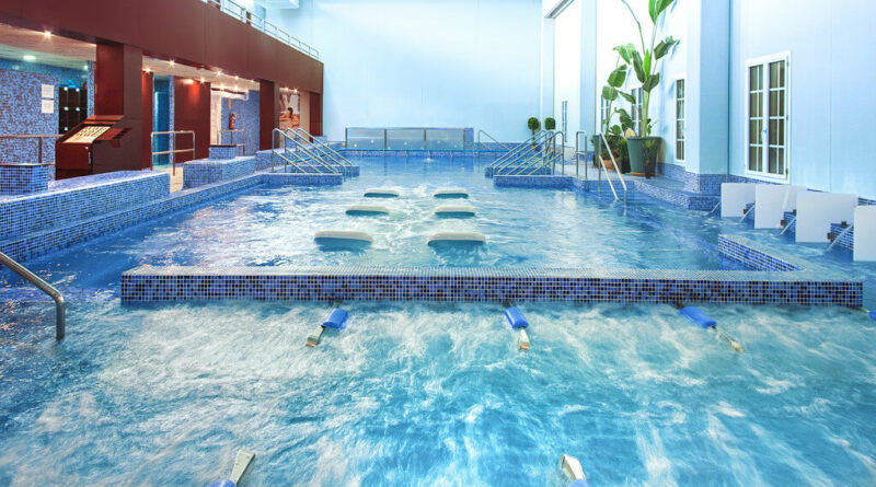 Imagen del Balneario de Cofrentes con su spa y piscina