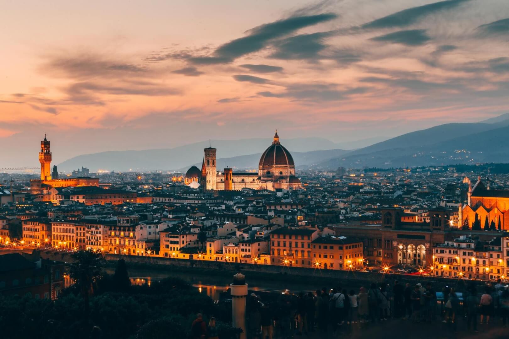 Foto de Florencia desde un mirador donde se puede observar la ciudad desde lo alto 