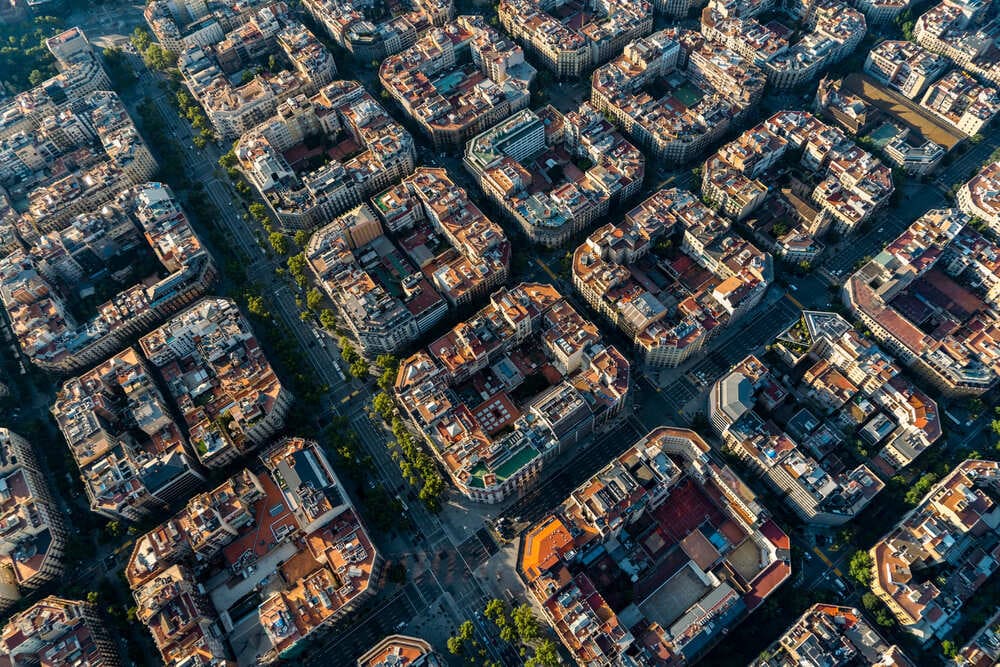 Urbanismo español de los años 60: un problema para las personas mayores en el siglo XXI.