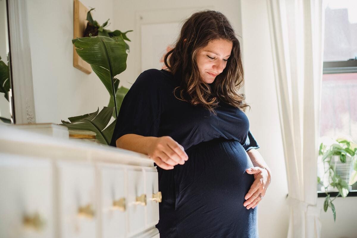 ¿Es compatible para las empleadas del hogar cobrar el paro y la prestación por maternidad?