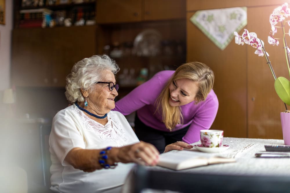 La Atención Sociosanitaria a Personas en el Domicilio: qué es y para qué sirve